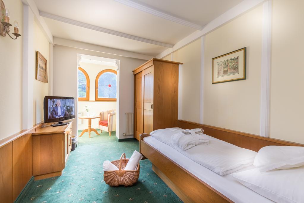 Hotel Neue Post Hippach Εξωτερικό φωτογραφία